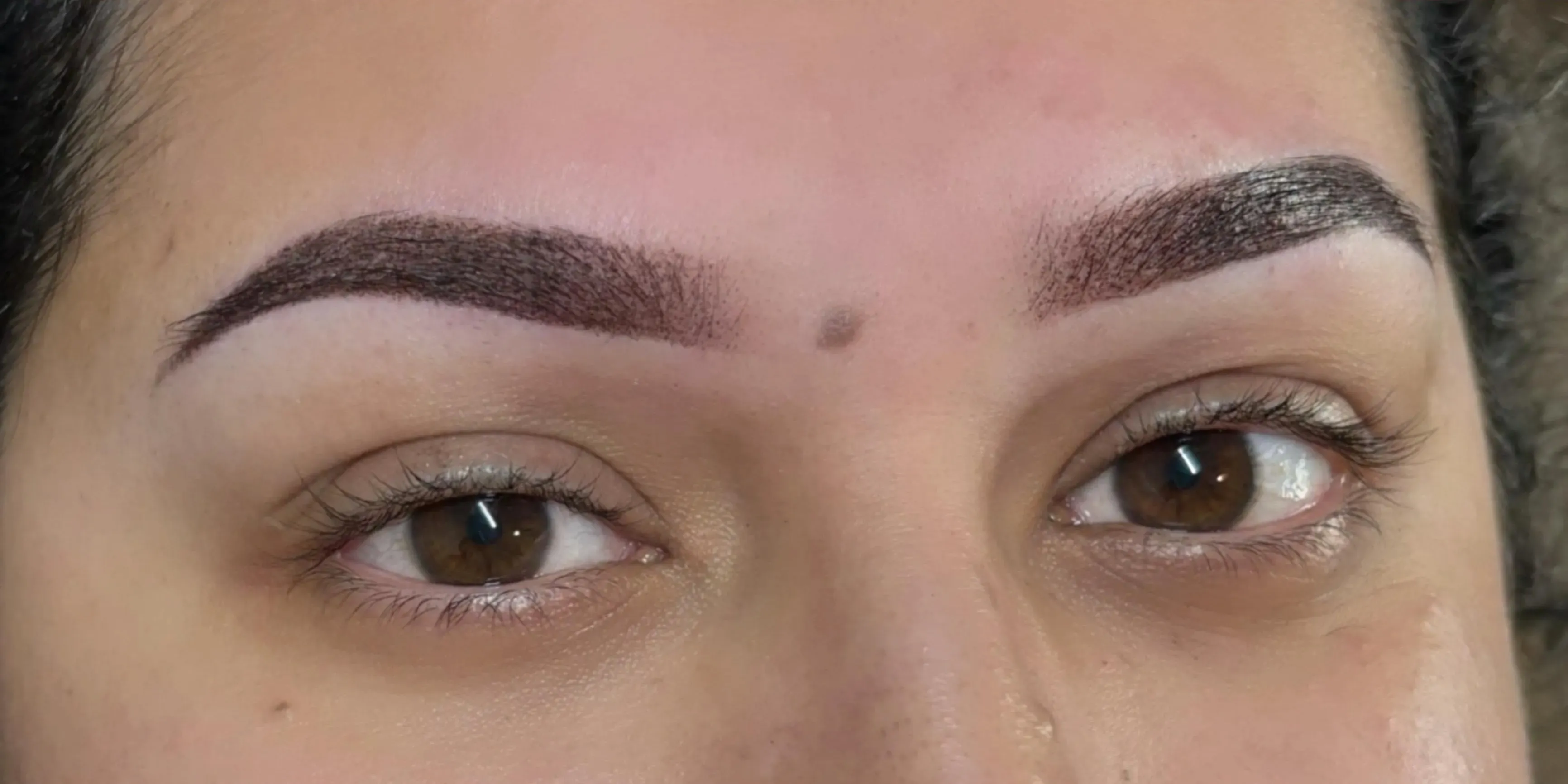 Eyebrow permanent make up